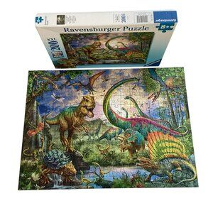 Ravensburger Premium Puzzle 200 XL 8+ DINOSAURS